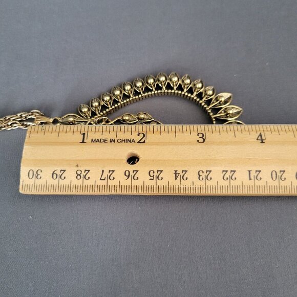 Sarah Coventry Aloha Necklace Pineapple Pendant Antiqued Gold Tone 22 inches - Picture 9 of 10